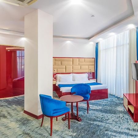 Denis Hotel Тбилиси Экстерьер фото