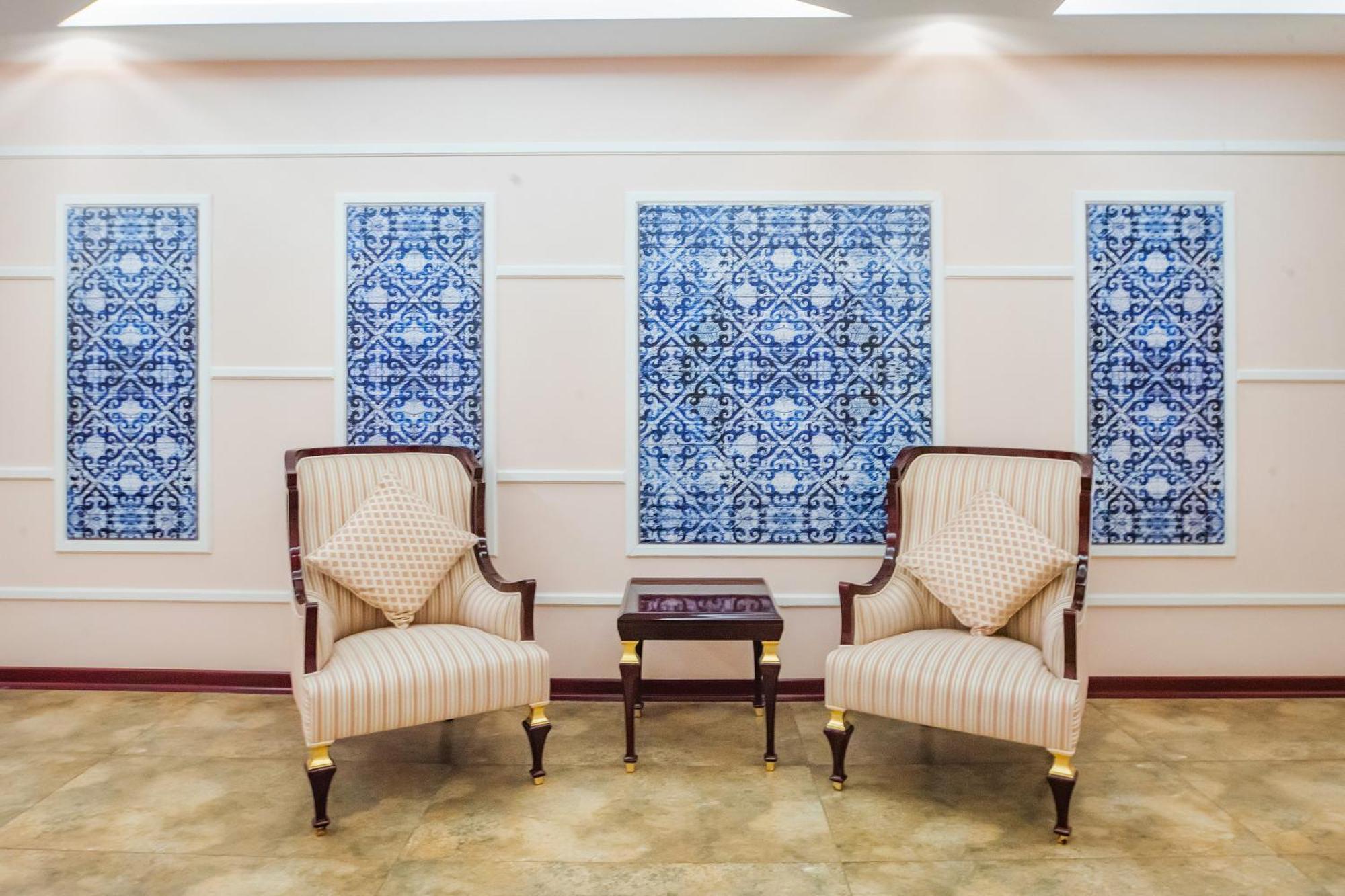Denis Hotel Тбилиси Экстерьер фото