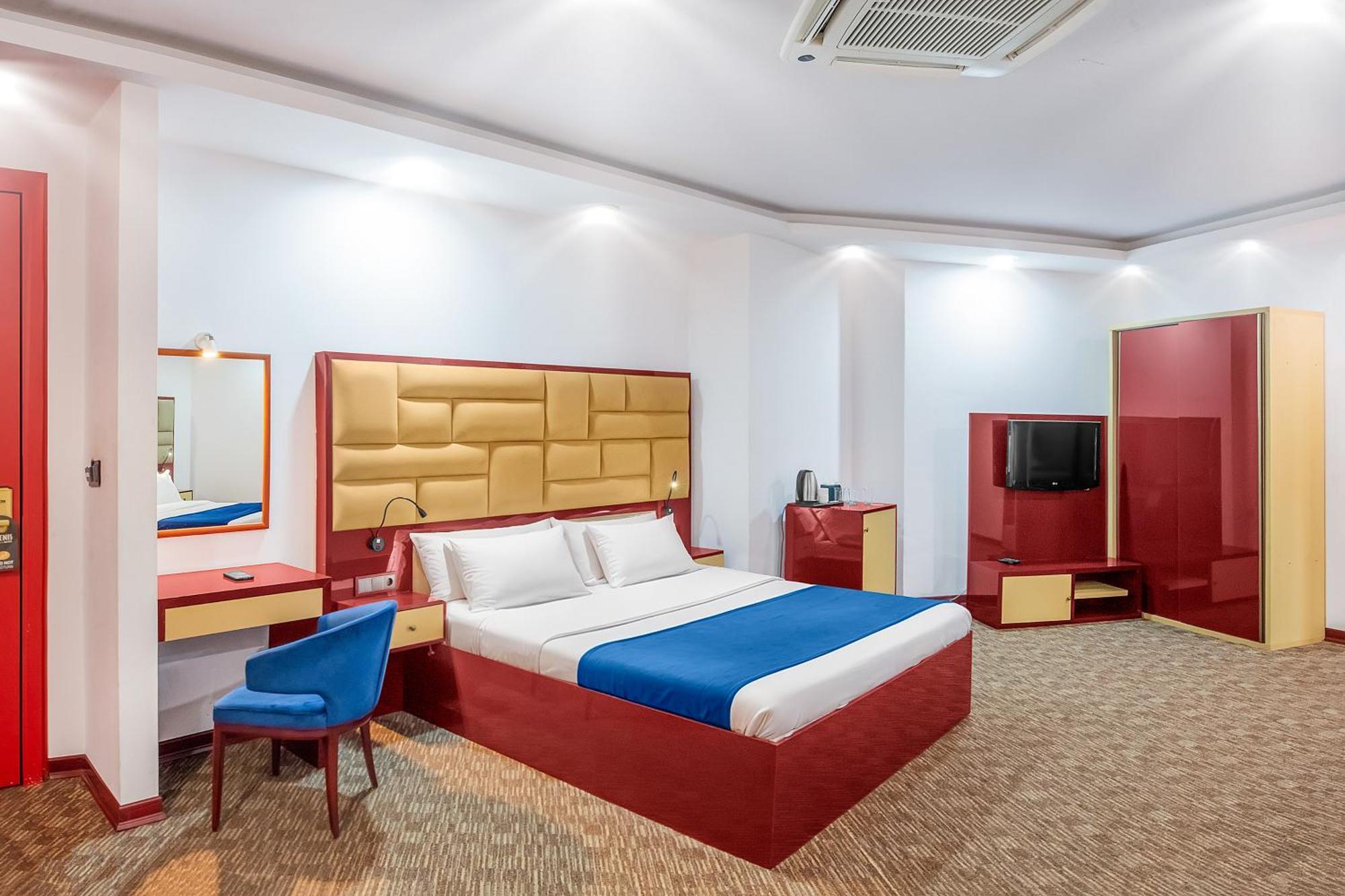 Denis Hotel Тбилиси Экстерьер фото