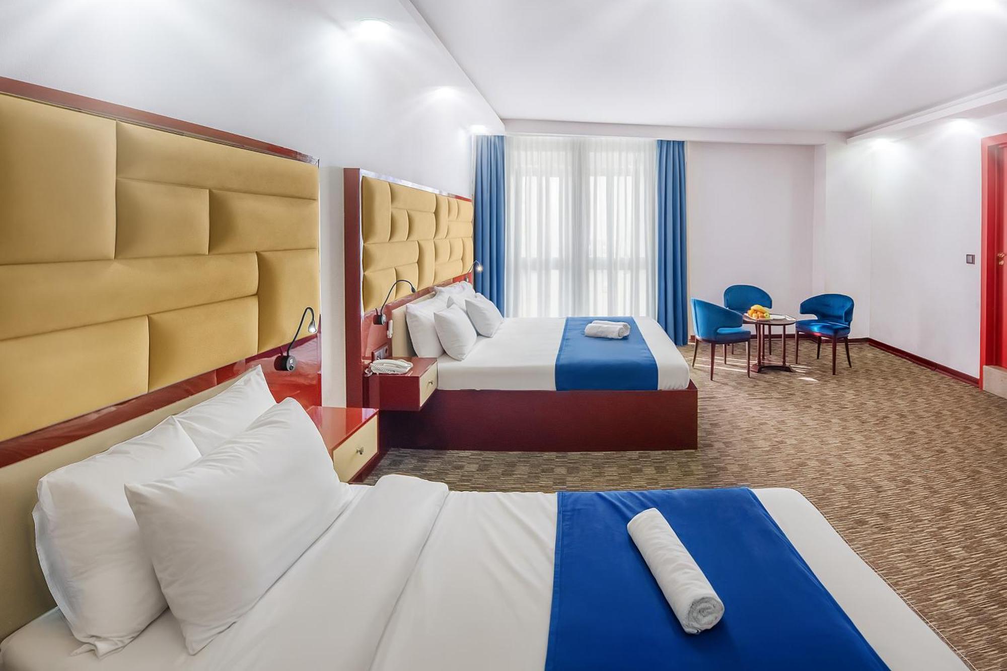Denis Hotel Тбилиси Экстерьер фото
